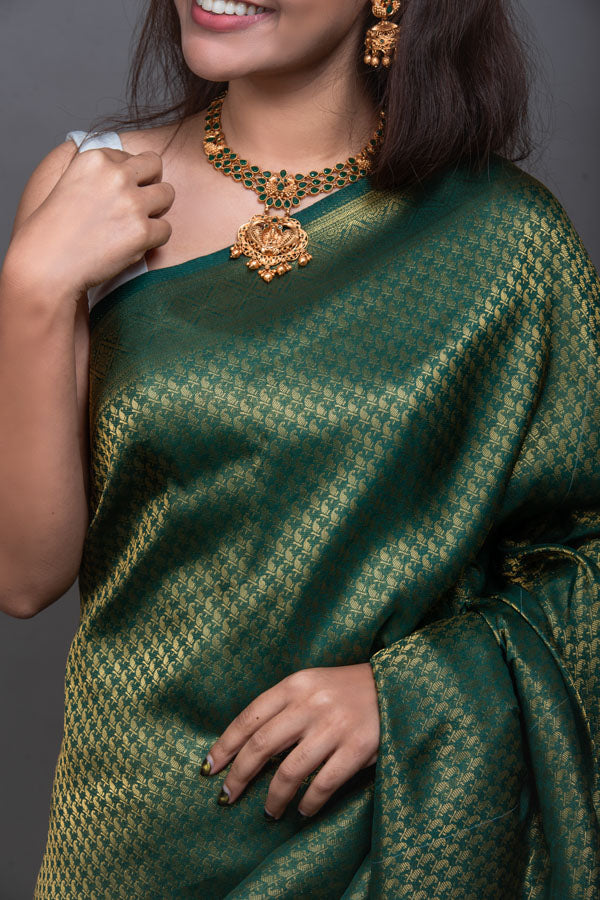Buy Kabir Fabrics Women's vivera Kanchipuram Silk kanchi Pattu Saree with  Blouse (green Colour) at Amazon.in